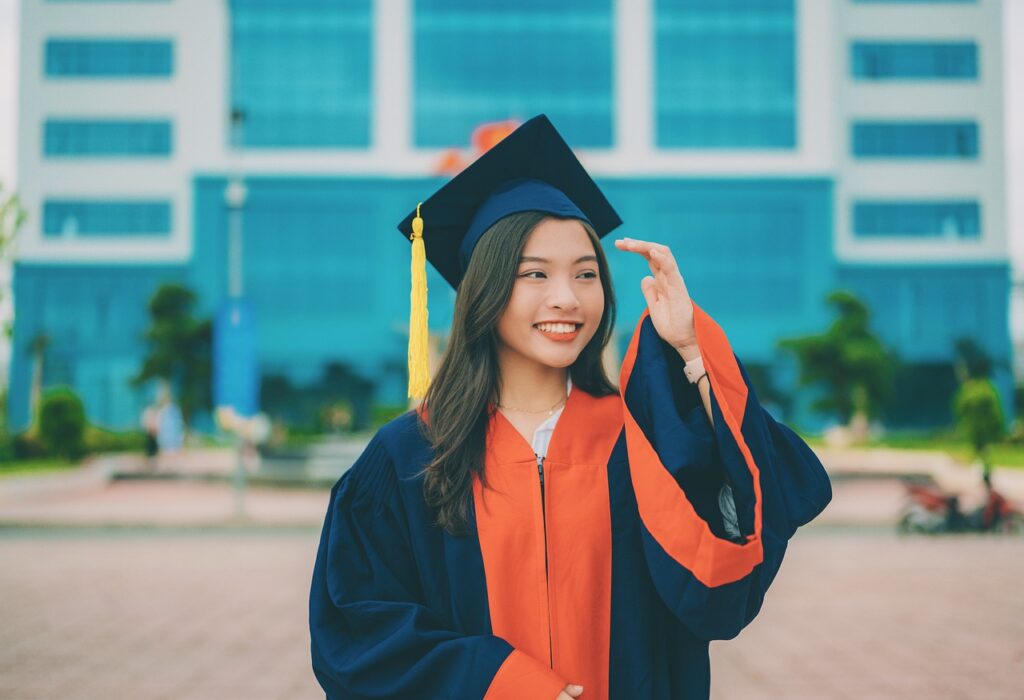 graduate g3f0899bac 1280