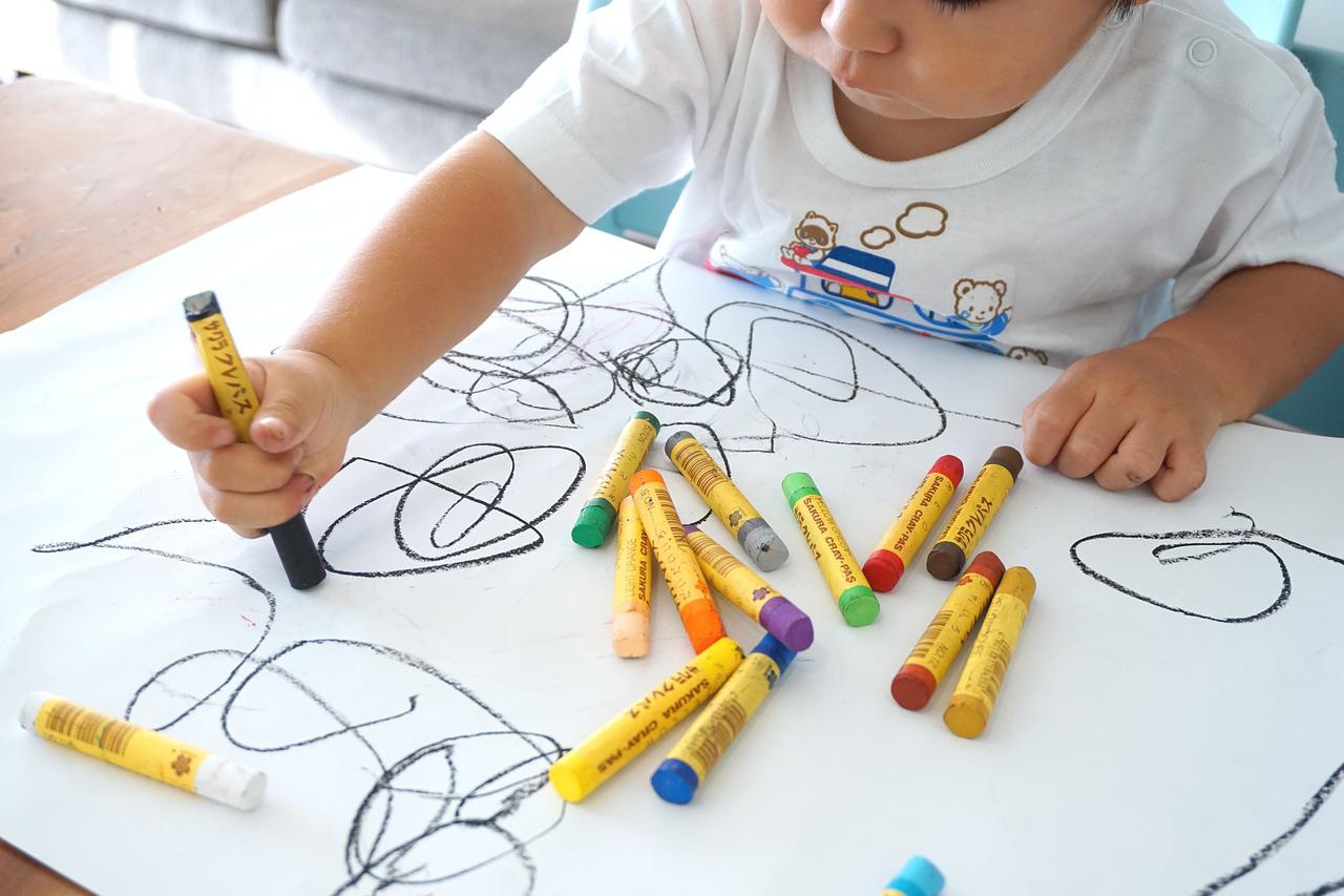 Criatividade infantil através da arte: saiba como incentivar!